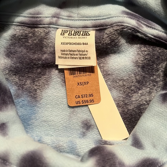 💕 VS Pink Varsity cowl 💕 - Picture 7 of 7